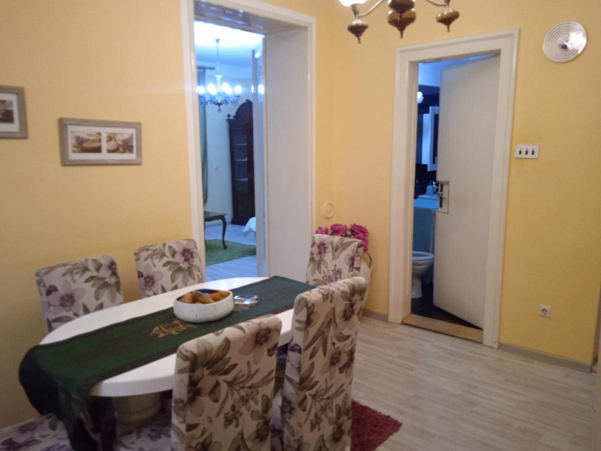 Bajloni Lux Appartement Belgrado Buitenkant foto